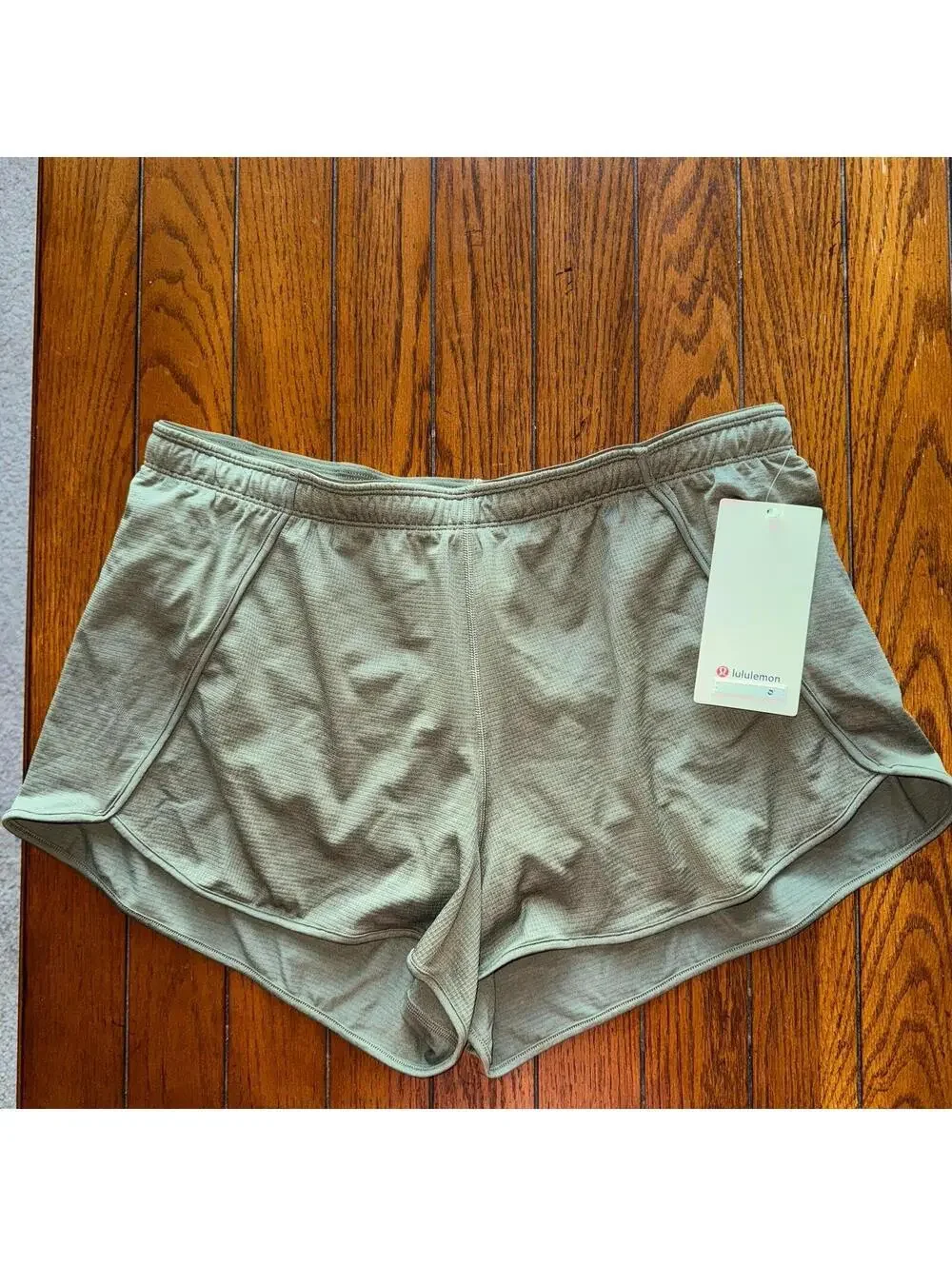 Lululemon Swiftly Short Mid-Rise 3” Bay Leaf Size 14 NWT